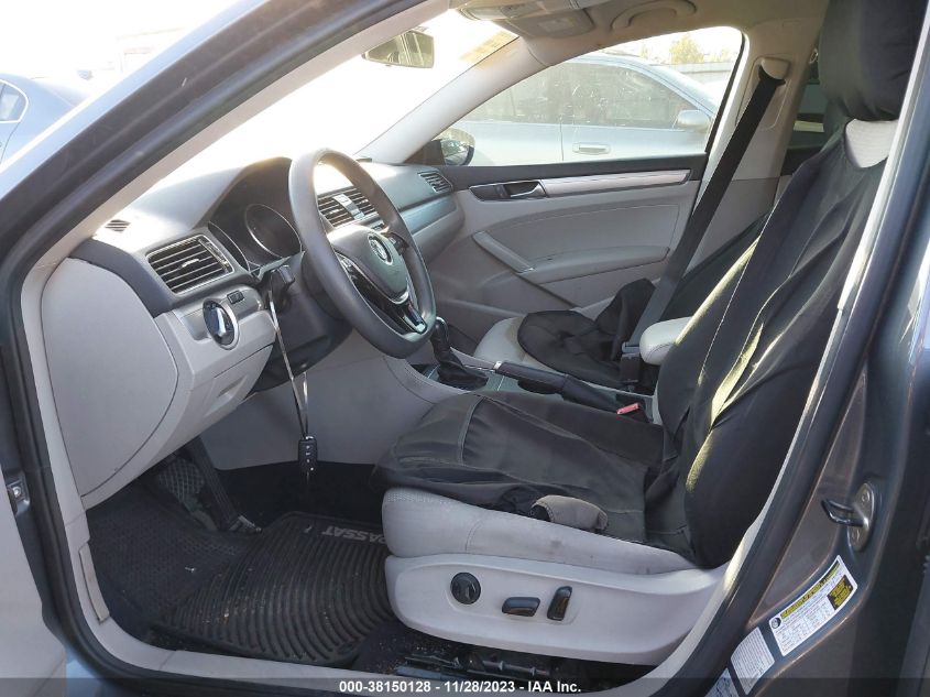 VIN 1VWAA7A35JC007252 2018 VOLKSWAGEN PASSAT 2.0T R-LINE/2.0T S