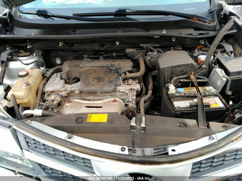 2014 TOYOTA RAV4 LE - JTMBFREV8ED070135