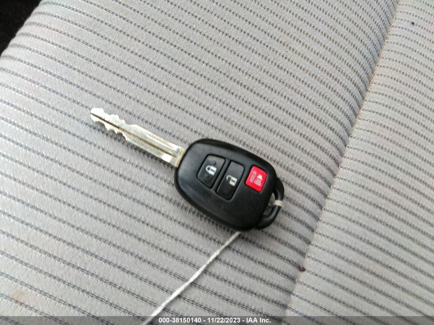 2014 TOYOTA RAV4 LE - JTMBFREV8ED070135