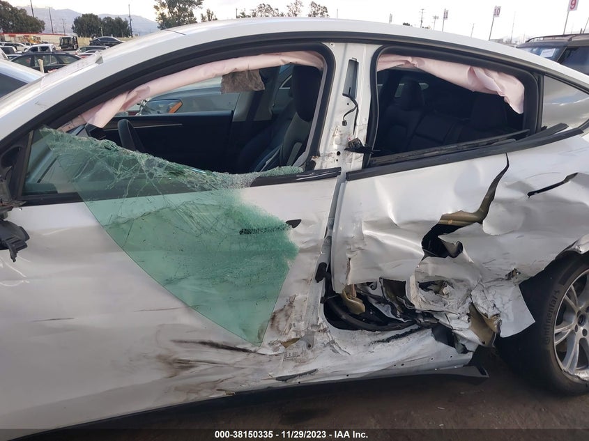 VIN 7SAYGDEE2PF809962 2023 TESLA MODEL Y