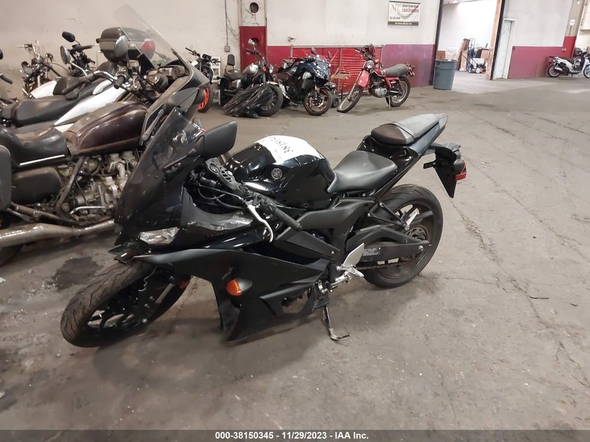 VIN MH3RH18Y5NK009306 2022 YAMAHA YZFR3 A