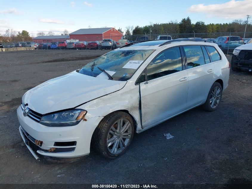 2015 VOLKSWAGEN GOLF SPORTWAGEN TDI SE 4-DOOR - 3VWFA7AU2FM510404