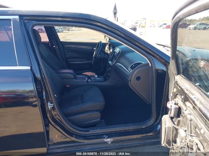 2019 CHRYSLER 300 TOURING - 2C3CCAAGXKH590314