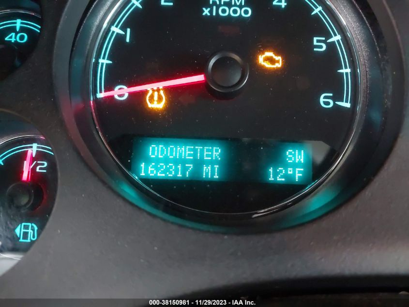 2014 CHEVROLET SUBURBAN 1500 LT 1GNSKJE71ER200636