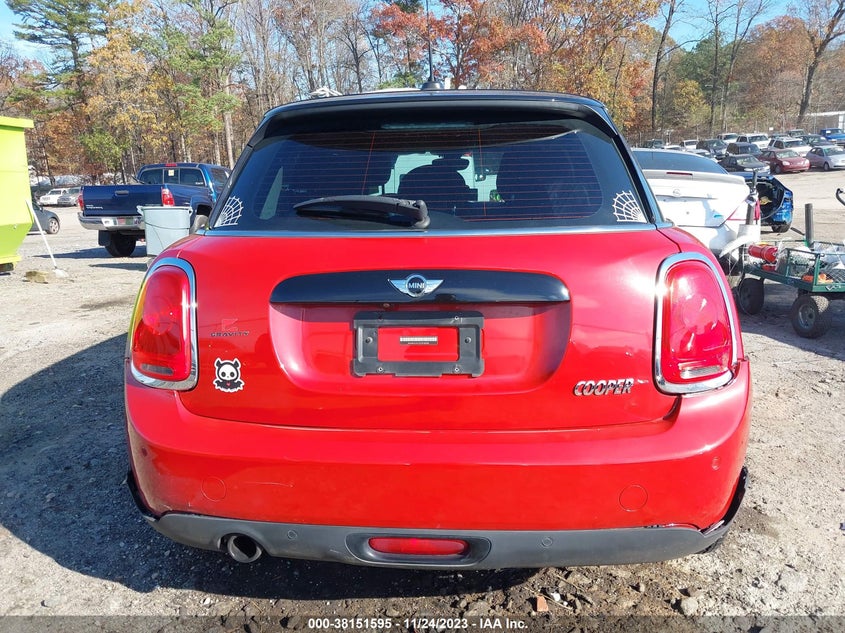 VIN WMWXU1C55J2F80285 2018 MINI HARDTOP COOPER