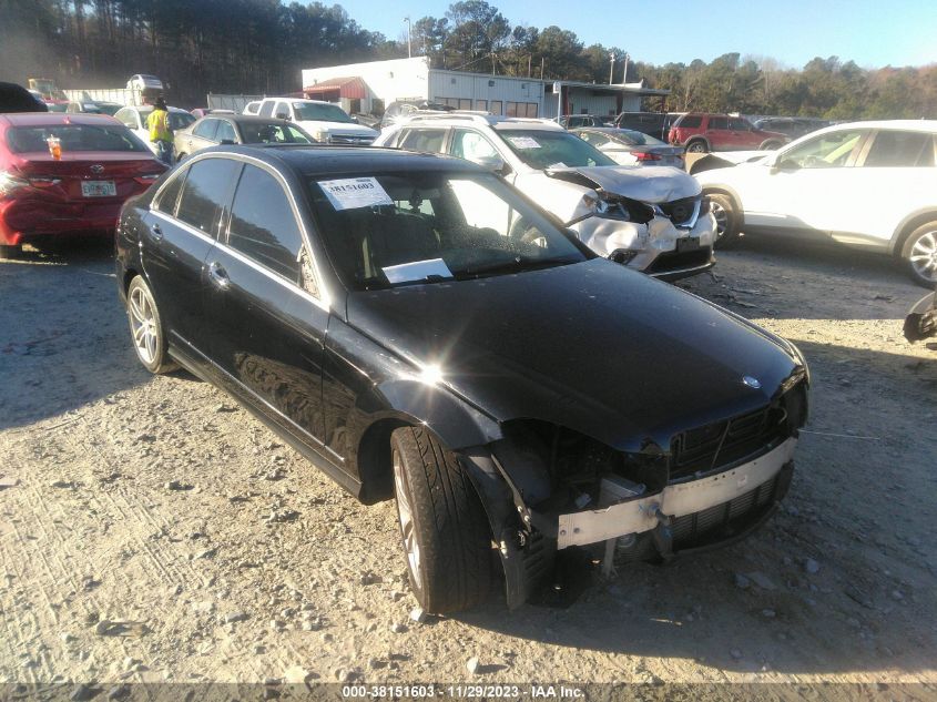 2013 MERCEDES-BENZ C 250 SPORT/LUXURY - WDDGF4HB3DA834148