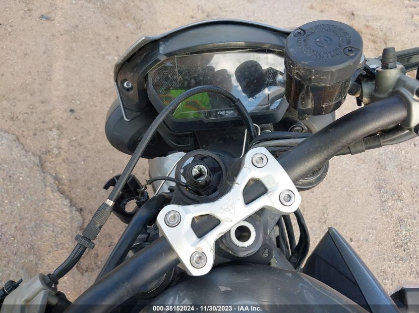 2022 TRIUMPH MOTORCYCLE STREET TRIPLE RS SMTA554SXNTBA2586