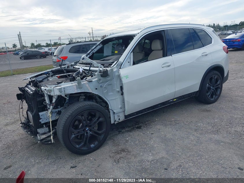 VIN 5UXCR6C52KLL40392 2019 BMW X5 XDRIVE40I