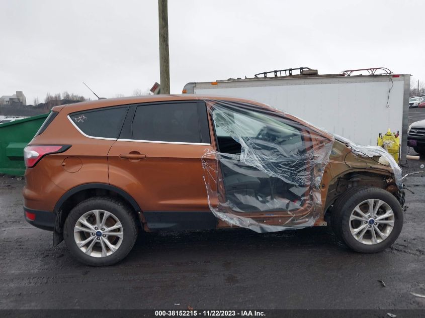 2017 FORD ESCAPE SE - 1FMCU9GD9HUD72032