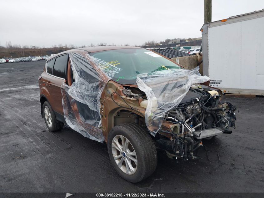 2017 FORD ESCAPE SE - 1FMCU9GD9HUD72032