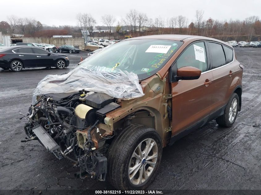 2017 FORD ESCAPE SE - 1FMCU9GD9HUD72032