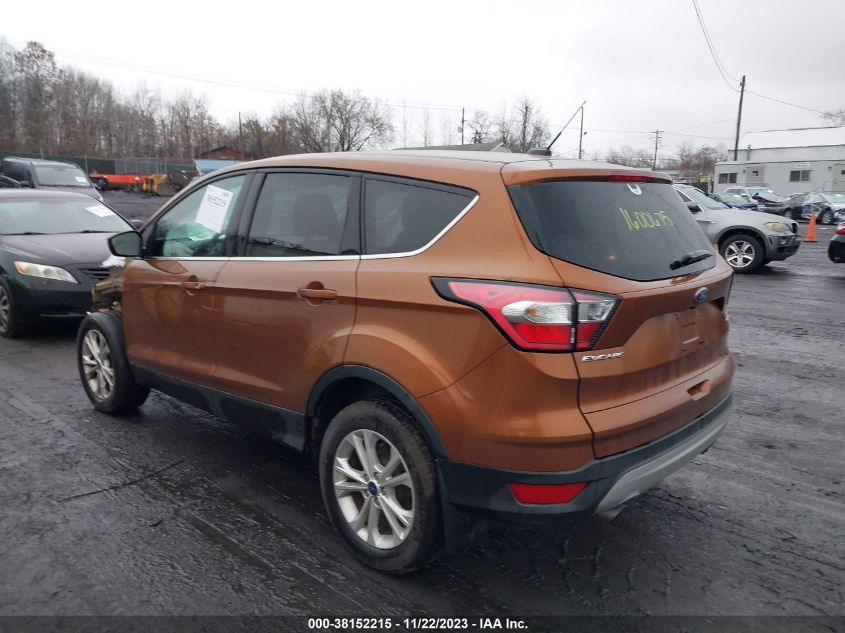 2017 FORD ESCAPE SE - 1FMCU9GD9HUD72032