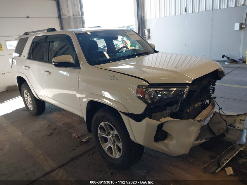 TOYOTA 4RUNNER SR5/SR5 PREMIUM/VENTURE/T 2021