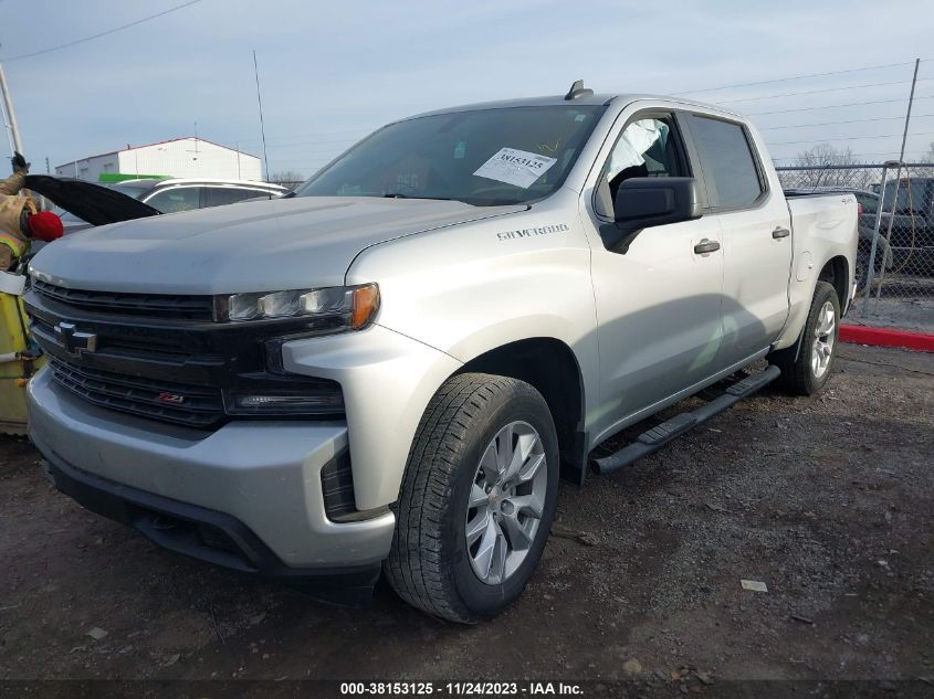 2021 CHEVROLET SILVERADO 1500 4WD  SHORT BED CUSTOM - 1GCPYBEKXMZ181381