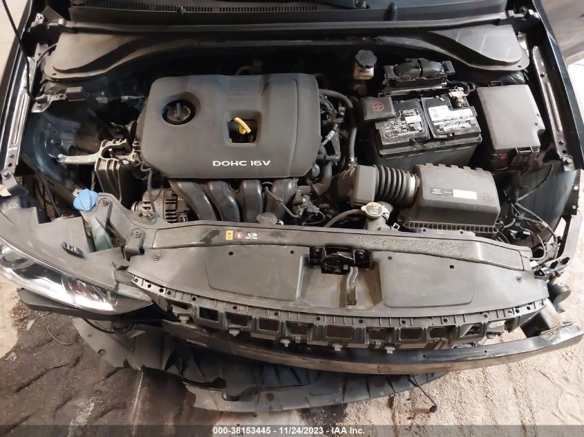 2017 HYUNDAI ELANTRA SE - 5NPD84LF0HH124589