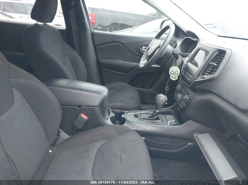 2019 JEEP CHEROKEE LATITUDE - 1C4PJLCBXKD297820