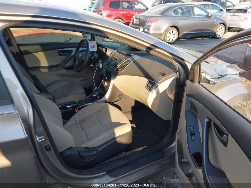 2016 HYUNDAI ELANTRA SE - 5NPDH4AE7GH773296