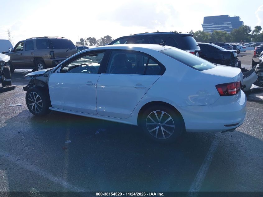 2017 VOLKSWAGEN JETTA 1.4T SE - 3VWDB7AJ5HM329701