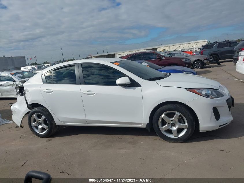 2013 MAZDA MAZDA3 I SPORT - JM1BL1U79D1793876