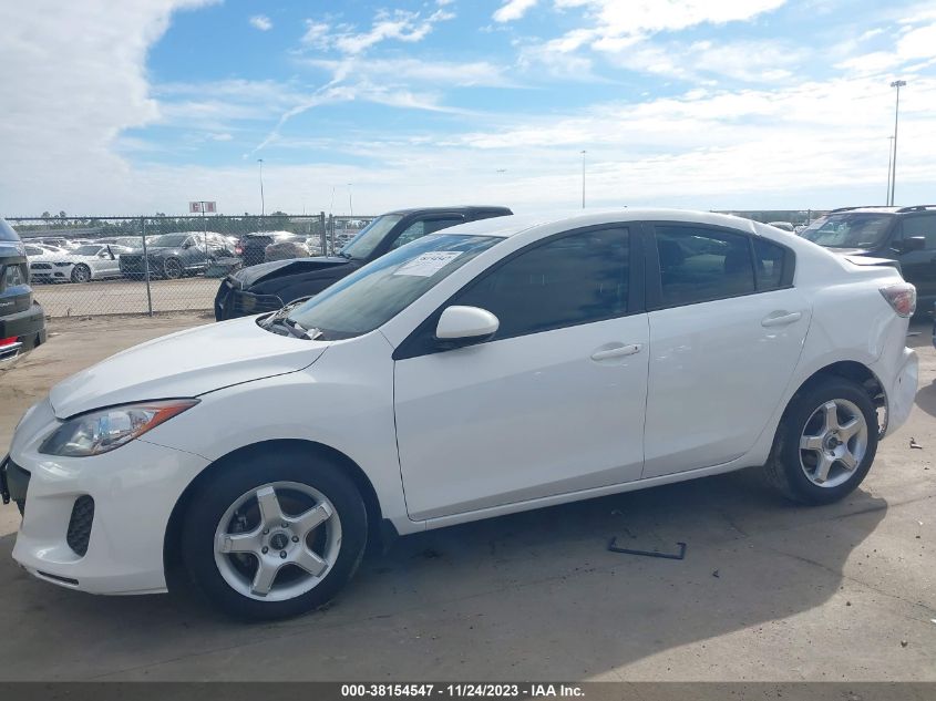 2013 MAZDA MAZDA3 I SPORT - JM1BL1U79D1793876
