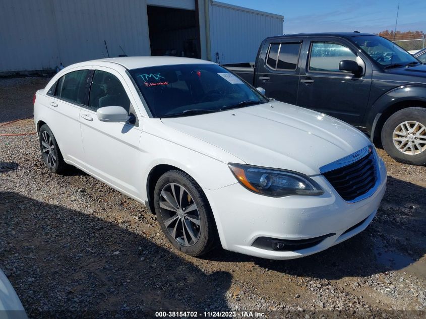 2013 CHRYSLER 200 TOURING - 1C3CCBBG9DN726558