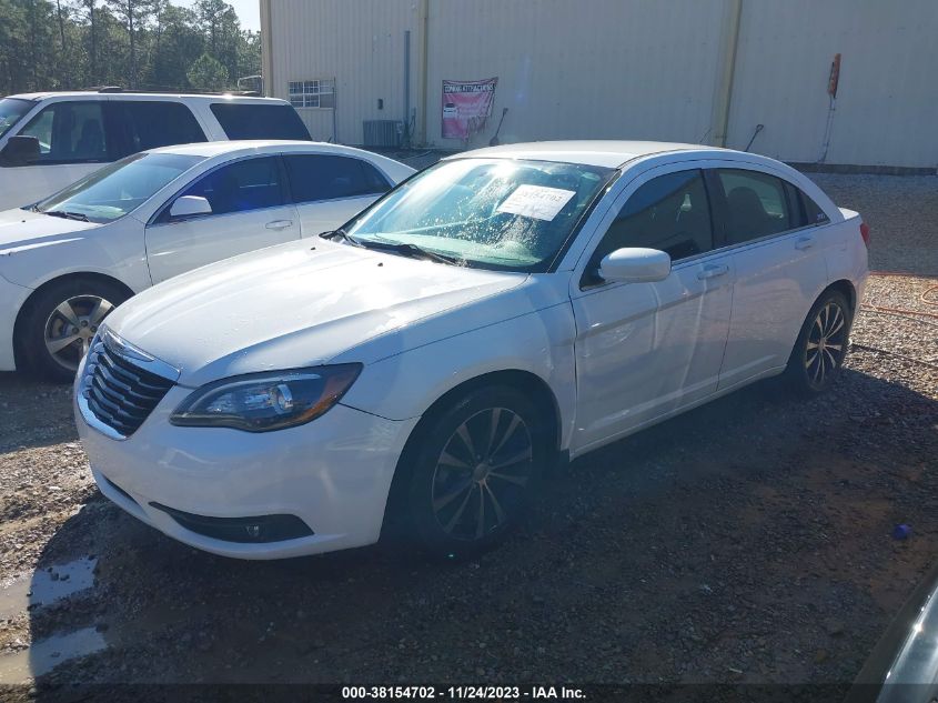 2013 CHRYSLER 200 TOURING - 1C3CCBBG9DN726558
