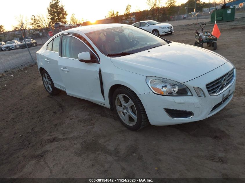 2013 VOLVO S60 T5/T5 PLATINUM - YV1612FS3D2234309