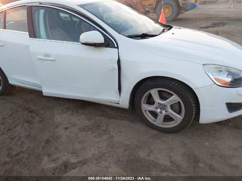 2013 VOLVO S60 T5/T5 PLATINUM - YV1612FS3D2234309