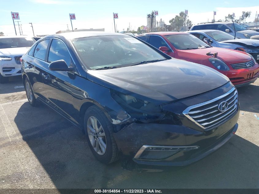 2015 HYUNDAI SONATA 2.4L SE - 5NPE24AF3FH017736