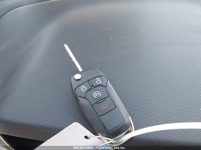 2023 FORD F-150 XLT 1FTMF1C59PKE05690