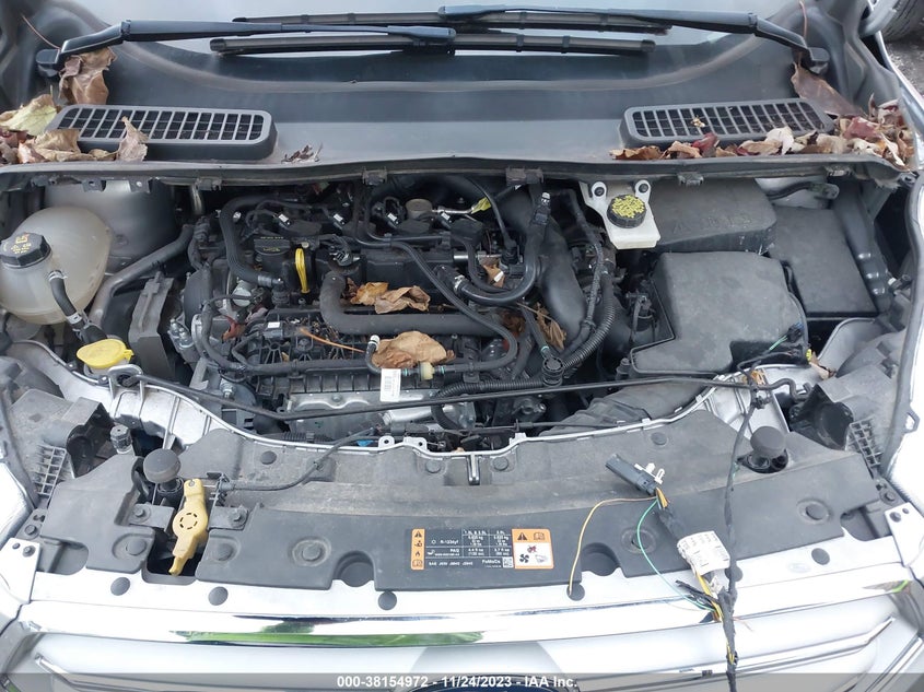 VIN 1FMCU9GD3KUC06211 2019 FORD ESCAPE SE