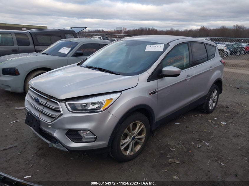 VIN 1FMCU9GD3KUC06211 2019 FORD ESCAPE SE