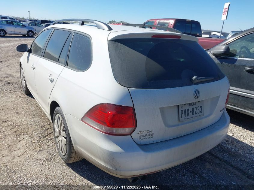 2013 VOLKSWAGEN JETTA SPORTWAGEN S - 3VWPP7AJ6DM647724