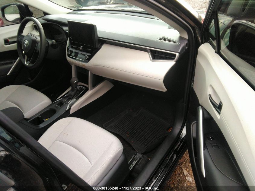 2023 TOYOTA COROLLA CROSS LE - 7MUCAABG2PV051104