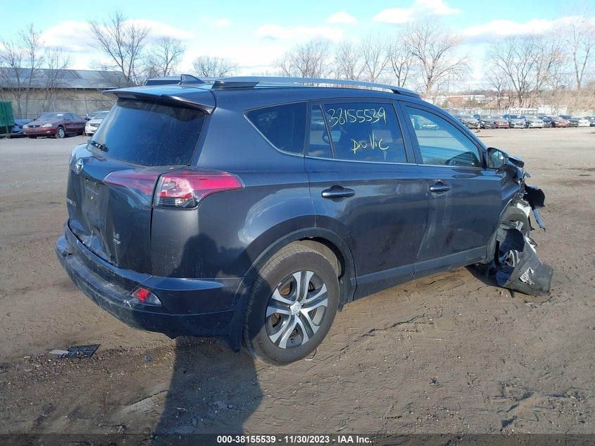 VIN JTMBFREV7JJ239752 2018 TOYOTA RAV4 LE
