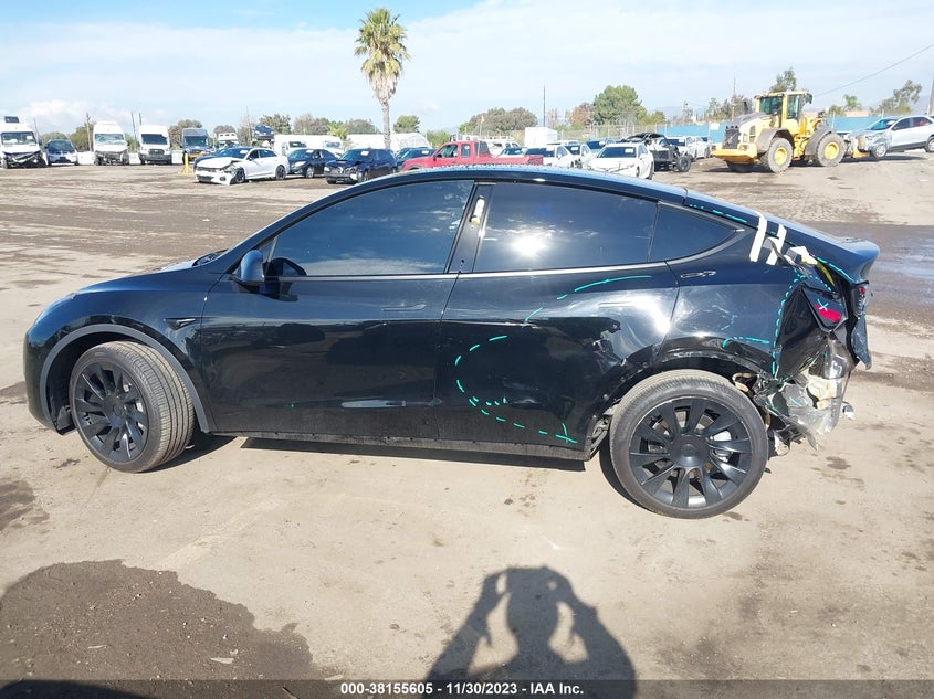 VIN 7SAYGDEE4PA029345 2023 TESLA MODEL Y