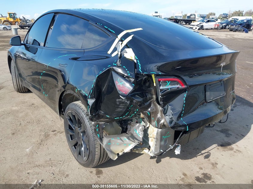VIN 7SAYGDEE4PA029345 2023 TESLA MODEL Y