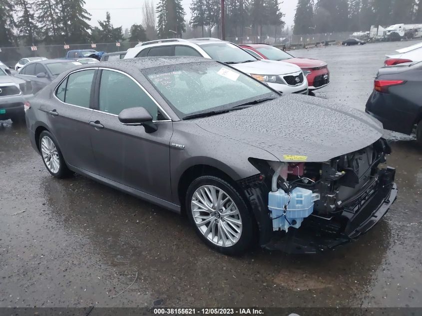 2018 TOYOTA CAMRY HYBRID XLE - 4T1B21HK1JU504562