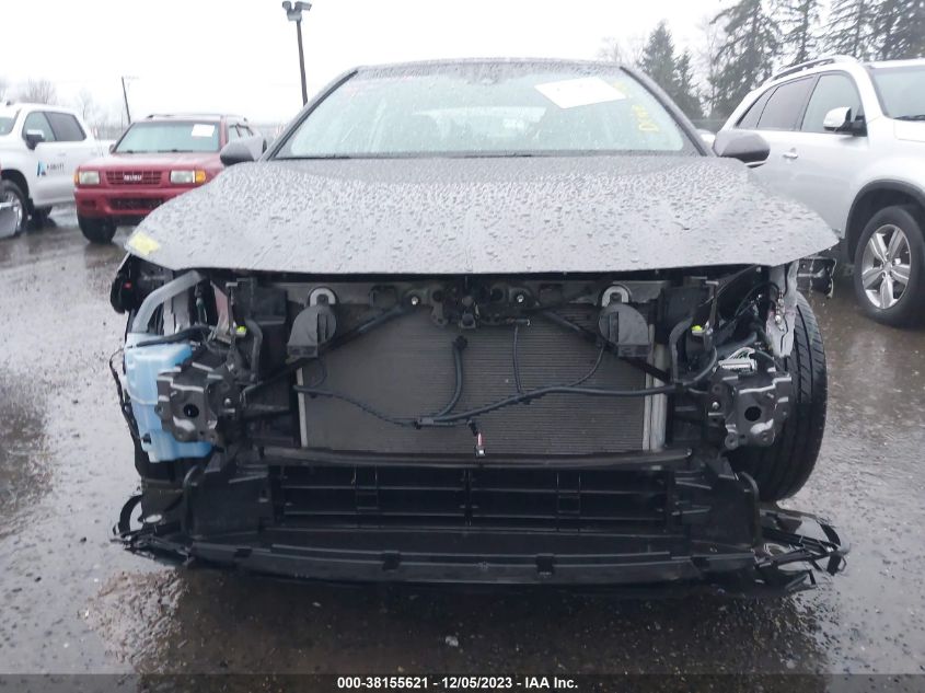 2018 TOYOTA CAMRY HYBRID XLE - 4T1B21HK1JU504562