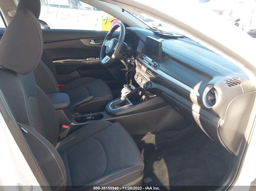 VIN 3KPF24AD1LE192697 2020 KIA FORTE LXS