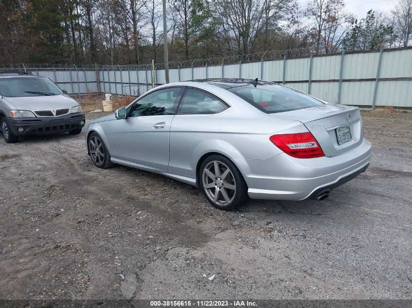 2013 MERCEDES-BENZ C-CLASS C 250 WDDGJ4HB9DG042131