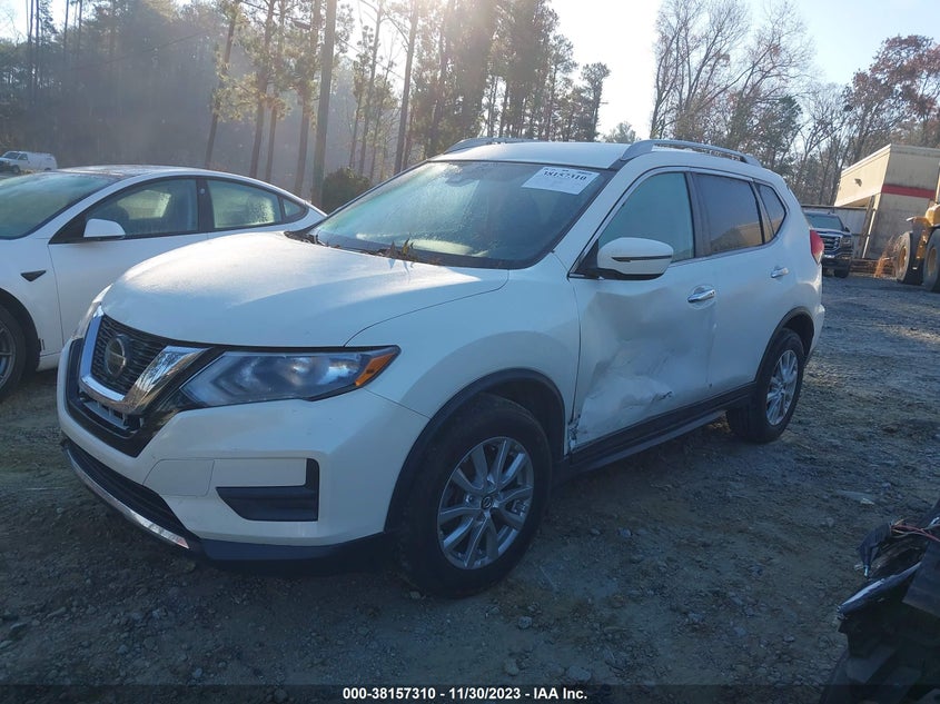 VIN 5N1AT2MT9KC704240 2019 NISSAN ROGUE SV