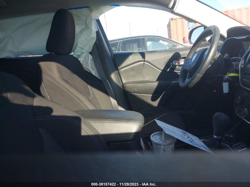 2019 JEEP CHEROKEE LATITUDE 4X4 - 1C4PJMCBXKD158258