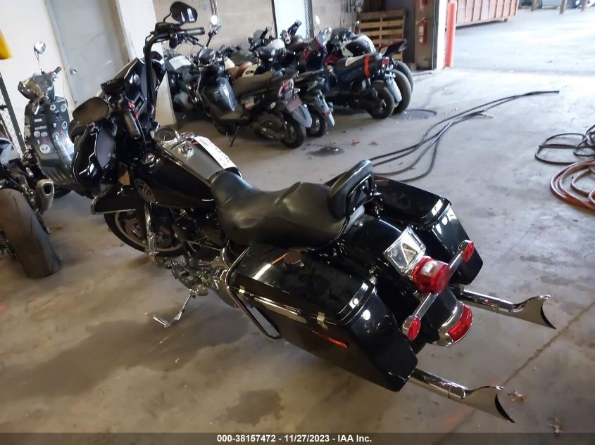 2012 HARLEY-DAVIDSON FLHP POLICE ROAD KING - 1HD1FHM1XCB625095