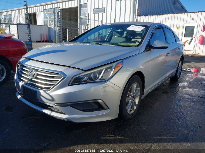 2016 HYUNDAI SONATA 2.4L SE - 5NPE24AF5GH341868