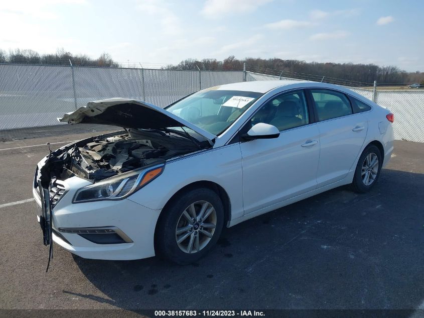 2015 HYUNDAI SONATA SE - 5NPE24AF8FH072604