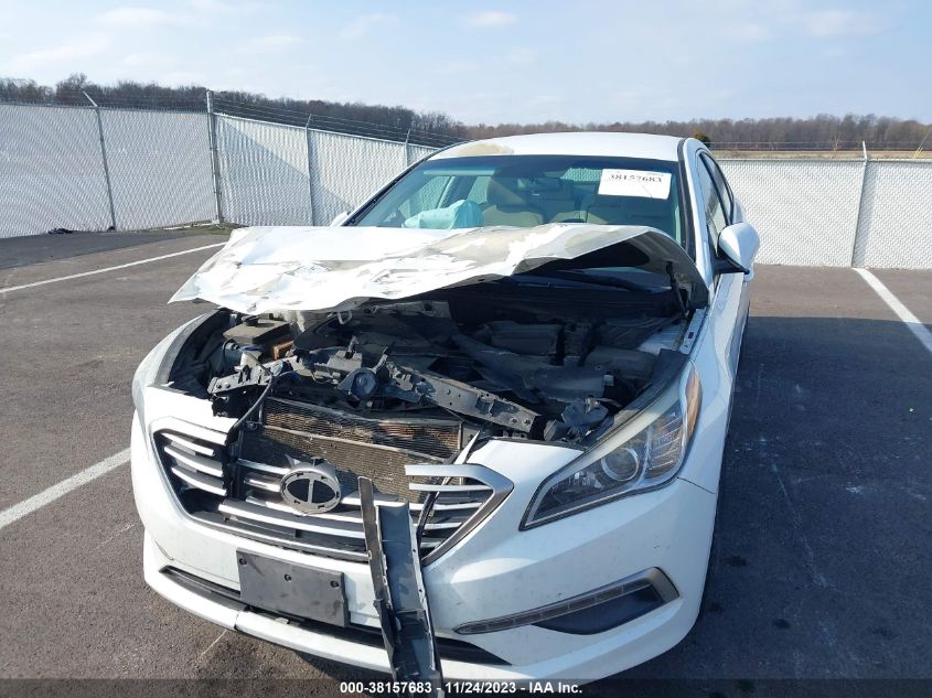 2015 HYUNDAI SONATA SE - 5NPE24AF8FH072604