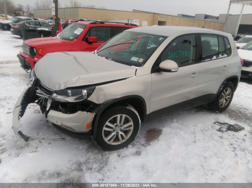 2013 VOLKSWAGEN TIGUAN S - WVGBV7AX6DW533953