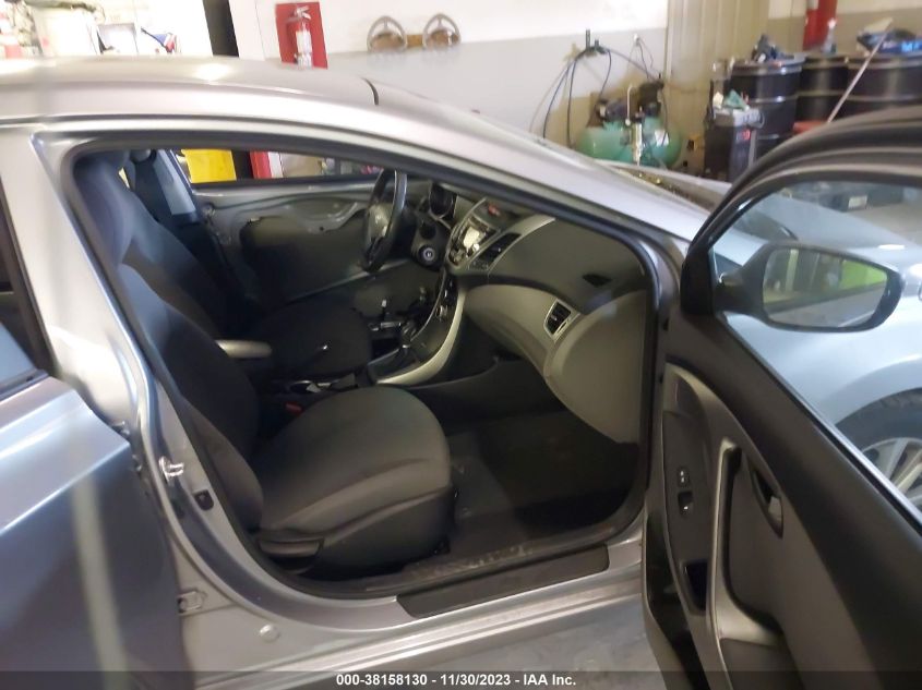 2015 HYUNDAI ELANTRA SE - 5NPDH4AE0FH613713