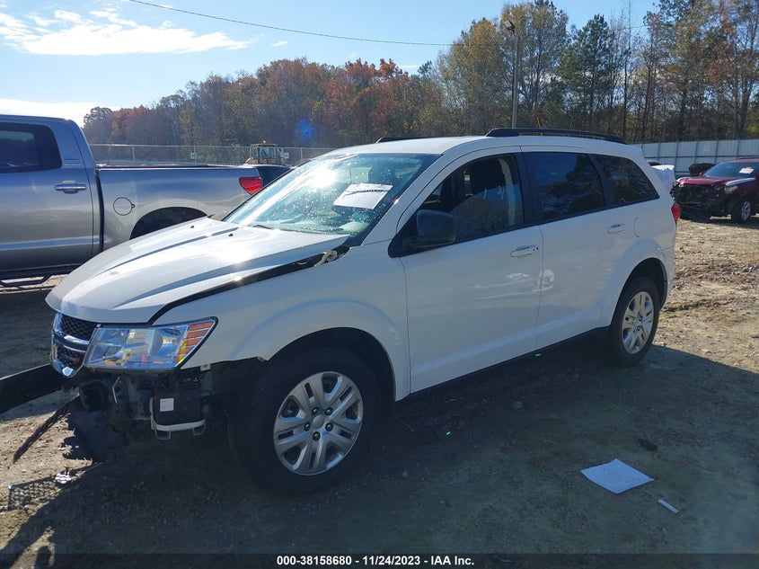 VIN 3C4PDDAG6JT523761 2018 DODGE JOURNEY SE